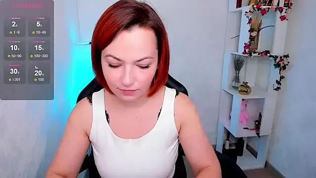 Serena_Woods from StripChat is Freechat