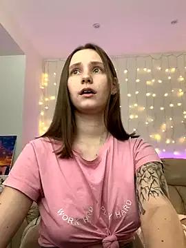 SexCaramell from StripChat is Freechat