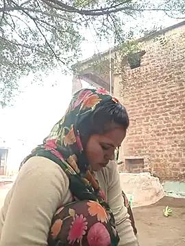 Sexi_shivani from StripChat is Freechat