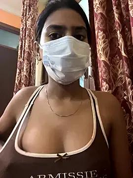 sexyayeshadesi from StripChat is Freechat
