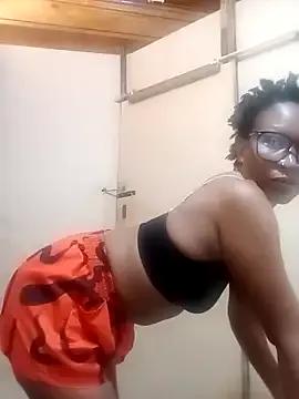 SexyBootie from StripChat is Freechat