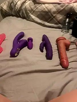 sexyBrunettex1 from StripChat is Freechat