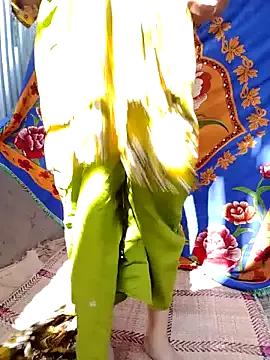 sexylive1100 from StripChat is Freechat