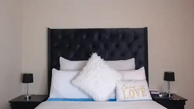 Sexynaughty_Girl from StripChat is Freechat