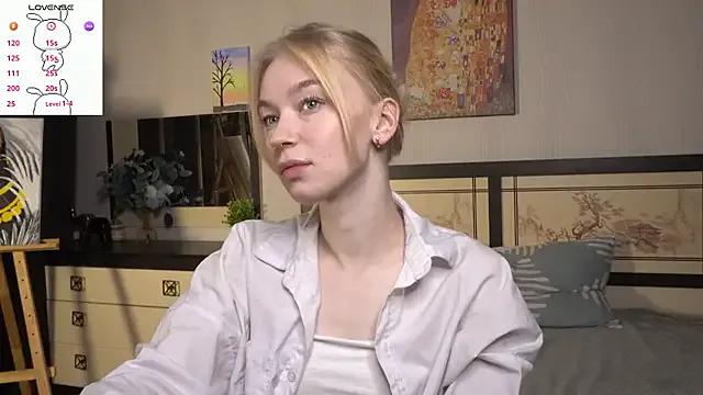 ShanelTunon from StripChat is Freechat