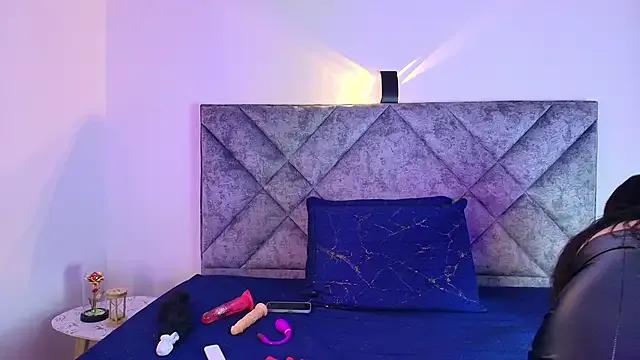 Shantey_Laurent from StripChat is Freechat