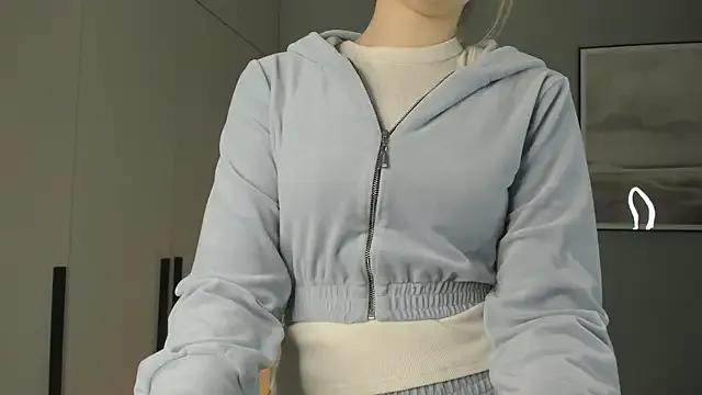 SharonEllis from StripChat is Freechat