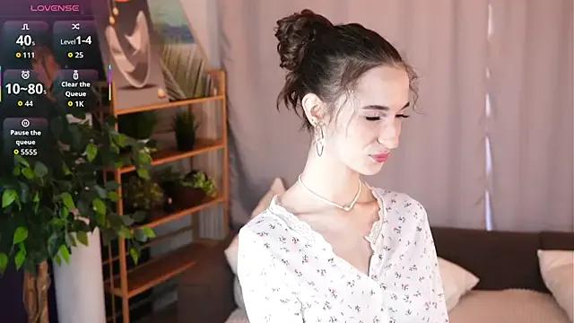 SheenaDunaway from StripChat is Freechat