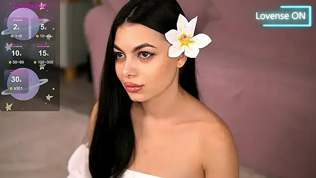 SierraVyx from StripChat is Freechat