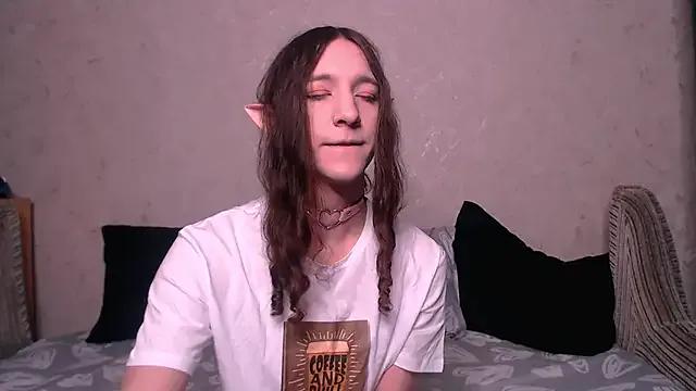SilverMuse_ from StripChat is Freechat