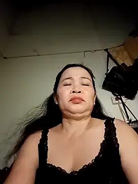 Singin2k from StripChat is Freechat