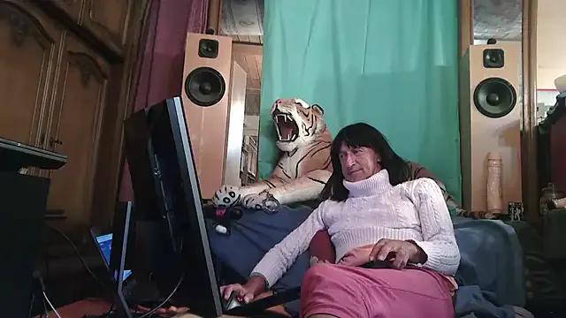 SissiDomination from StripChat