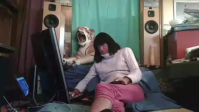 SissiDomination from StripChat is Freechat
