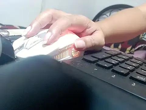 SKINNYMONSTERCOCK from StripChat is Freechat