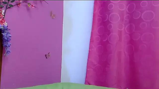 skinnysofia18 from StripChat is Freechat