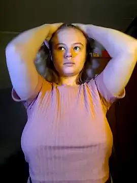 SlipperSherry from StripChat is Freechat
