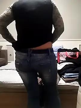 SluttyMomy from StripChat is Freechat