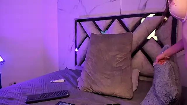 snow__white_ from StripChat is Freechat