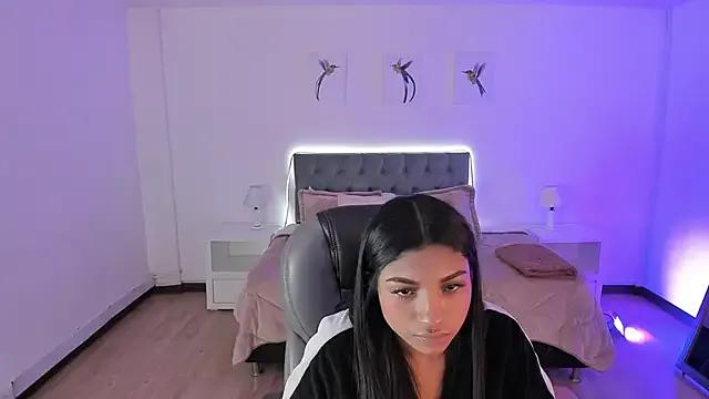 Sofia_collen_ from StripChat is Freechat