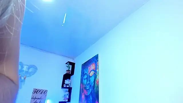 sofia_salie from StripChat is Freechat