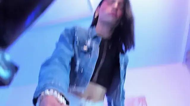 Sofia_summers from StripChat is Freechat