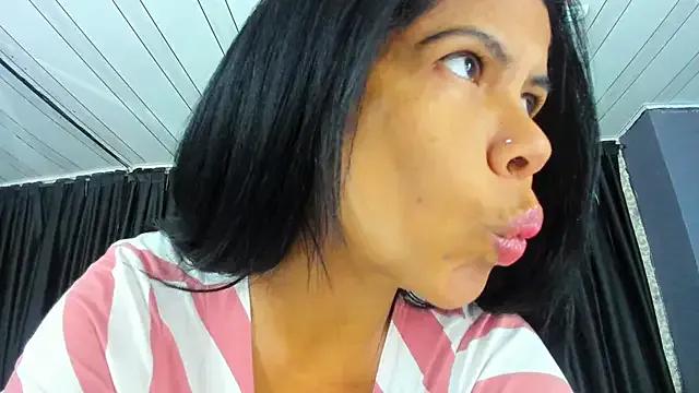 SofiaLustera from StripChat is Freechat