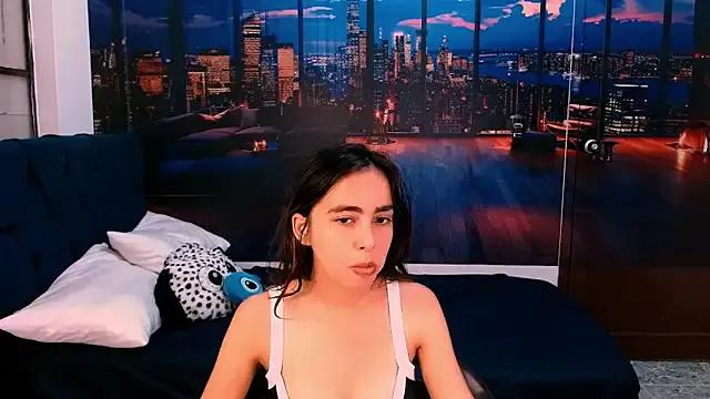 solarboom18 from StripChat is Freechat