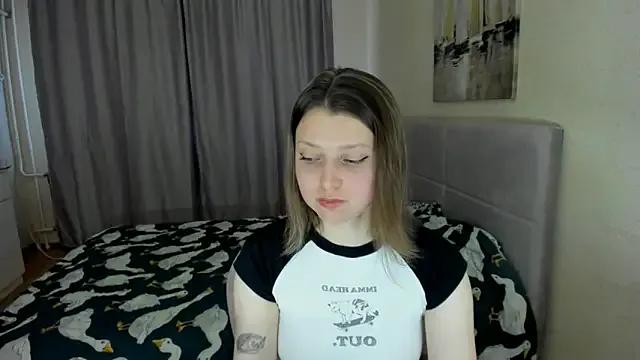 SoniNesti from StripChat is Freechat