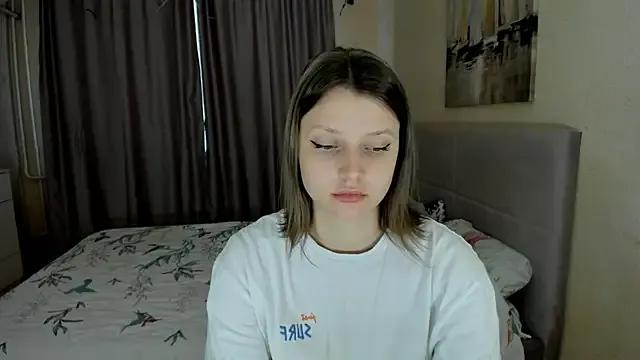 SoniNesti from StripChat is Freechat