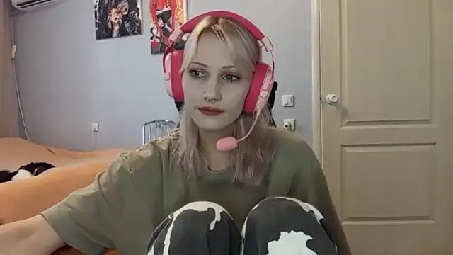 Checkout girls naked models with similar nickname. Cute sexy Free Models.