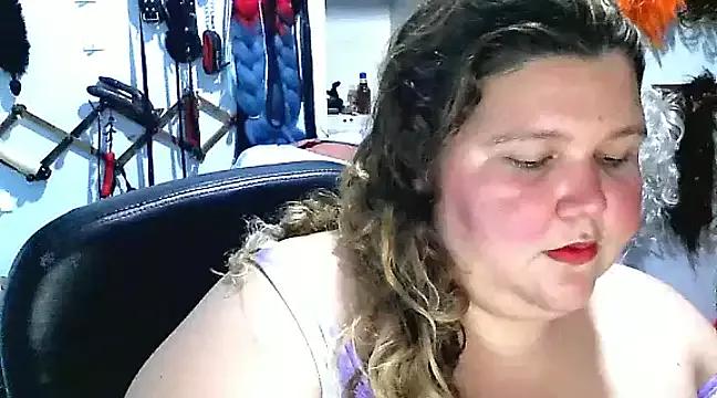 squirt322bbw from StripChat is Freechat