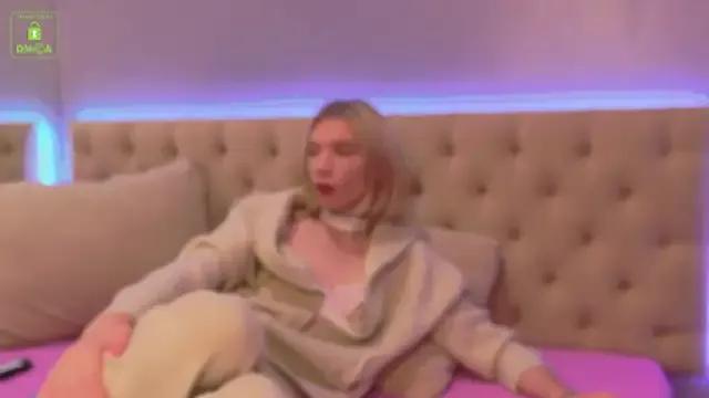 StacyBlackwood from StripChat is Freechat