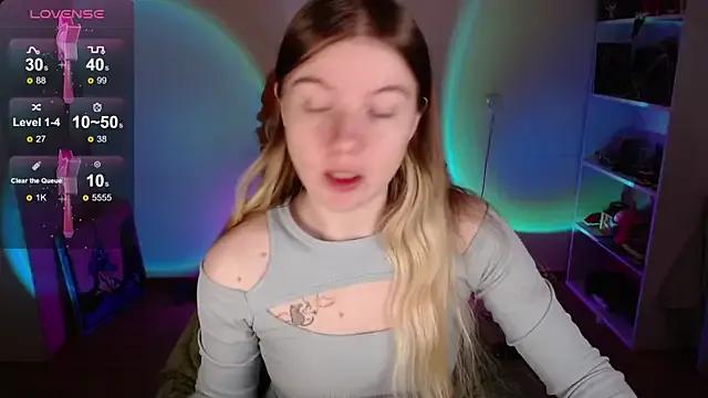 Strawberry_juli from StripChat is Freechat