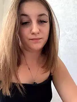 Strawberryyyyik from StripChat is Freechat