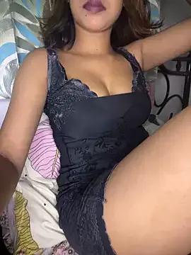 STRIP_GLOW from StripChat is Freechat