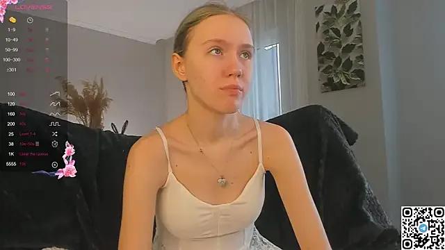 Succubelle from StripChat is Freechat