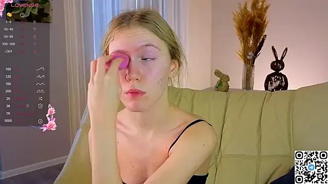 Succubelle from StripChat is Freechat