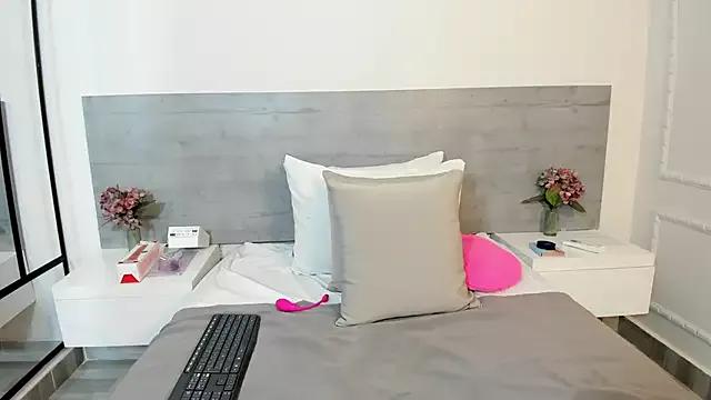 Checkout girls naked models with similar nickname. Cute sexy Free Models.