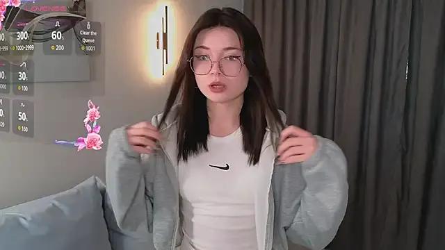 Susan_Gardner from StripChat