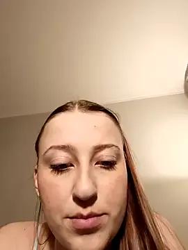 Susiee_Redd from StripChat is Freechat