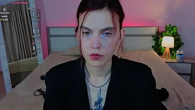 SusieMorris from StripChat is Freechat