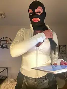swedishbaddie from StripChat is Freechat