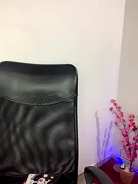 sweet-abbie from StripChat is Freechat