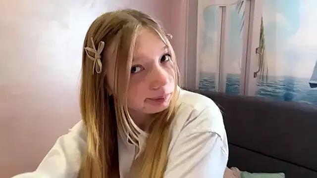 Sweet_horizon from StripChat is Freechat