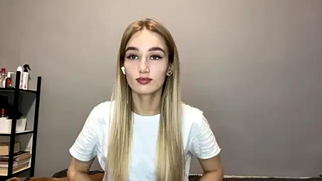 Checkout girls naked models with similar nickname. Cute sexy Free Models.