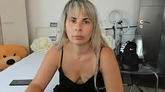 Checkout girls naked models with similar nickname. Cute sexy Free Models.