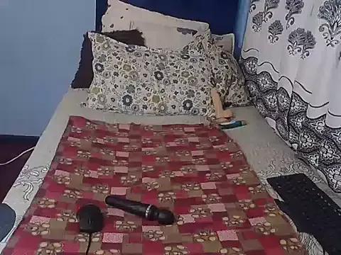 SweetLinaX from StripChat is Freechat