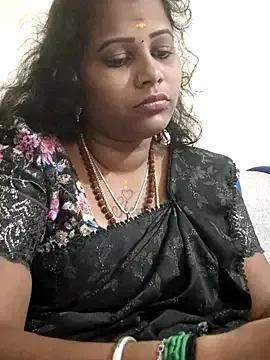 sweetqueen143 from StripChat is Freechat