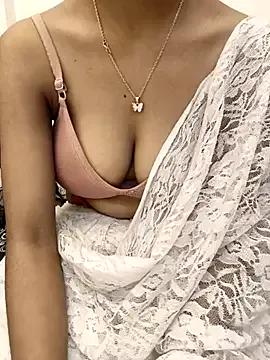 Sweets-jaanu from StripChat is Freechat