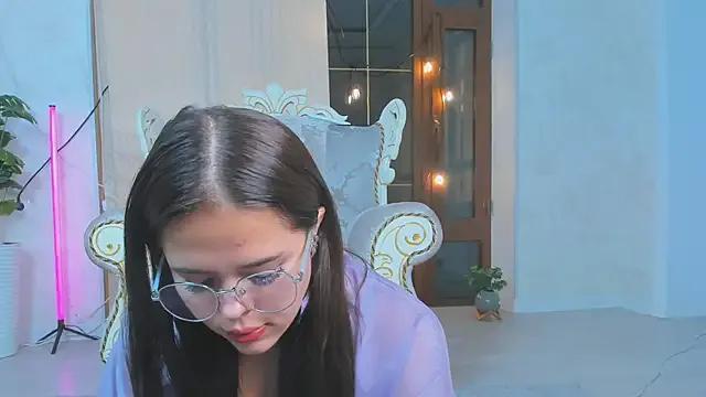 SweetyAmelia from StripChat is Freechat
